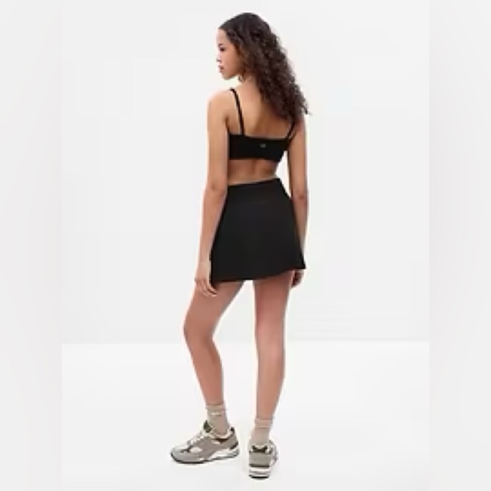 GapFit Recycled High Rise Runaround Skort - Black - Sz Large - NWT